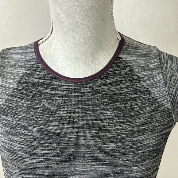 Athleta Impact Crop Top Compression Activewear Tee Women's XS Gray NWT - Picture 5 of 12